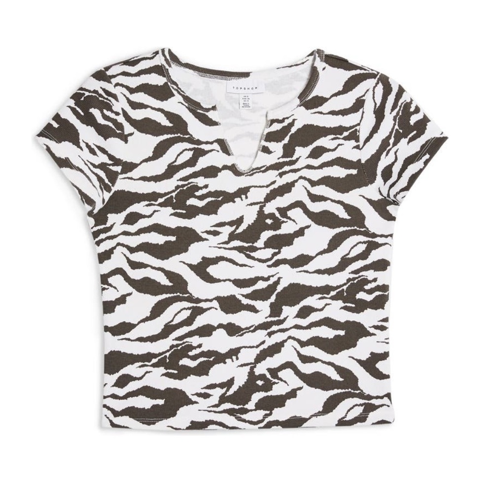 Tiger print tee